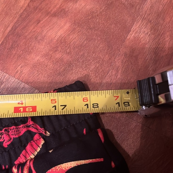 New Puma flame shorts - Picture 9 of 16